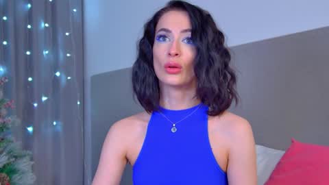 MariaMenson online show from 12.25.24