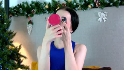 MariaMenson online show from 12.29.24