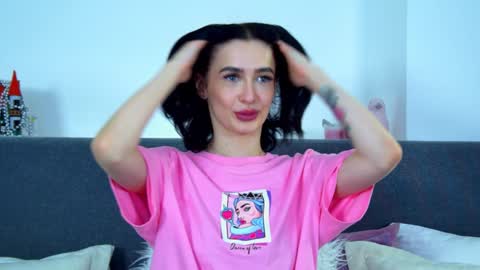 MariaMenson online show from 01.25.25