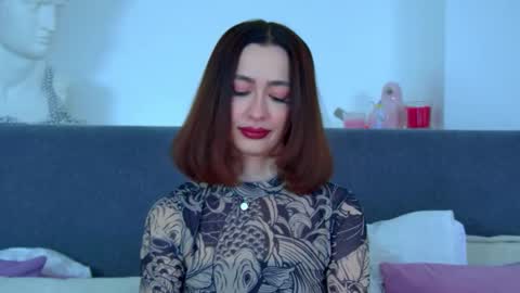 MariaMenson online show from 02.12.25