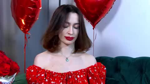 MariaMenson online show from 02.13.25