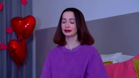 MariaMenson online show from 02.17.25