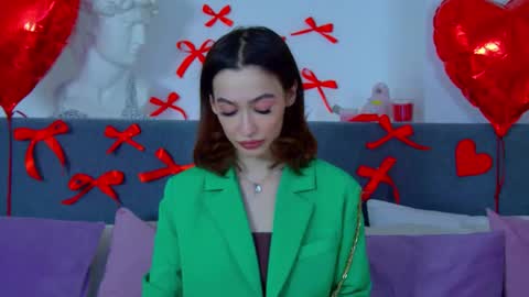 MariaMenson online show from 02.19.25