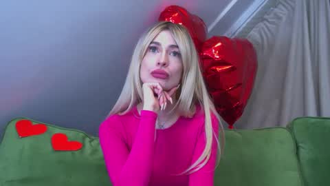 MariaMenson online show from 03.01.25