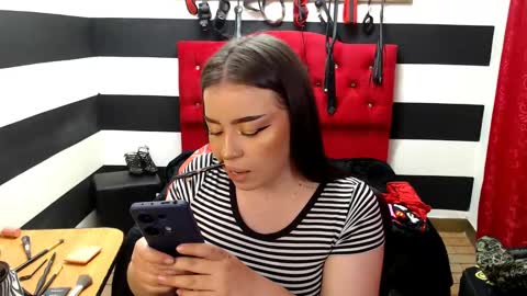 Marian online show from 02.10.25