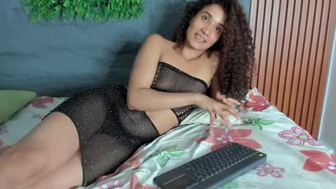 Snapshot of marian_rios chatting on 03.01.25 Marian online show from 03.01.25