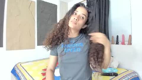 Snapshot of marian_rios chatting on 09.09.25 Marian online show from 09.09.25