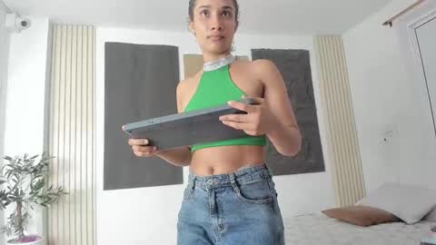 Snapshot of marian_rios chatting on 09.29.25 Marian online show from 09.29.25