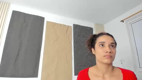 Snapshot of marian_rios chatting on 11.16.25 Marian online show from 11.16.25