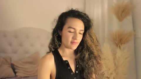 Snapshot of marian_skinny chatting on 02.24.26 Marian online show from 02.24.26