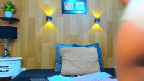 Snapshot of mariana_aangel chatting on 02.11.25 Mariana Angel online show from 02.11.25