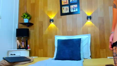 Snapshot of mariana_aangel chatting on 02.19.25 Mariana Angel online show from 02.19.25