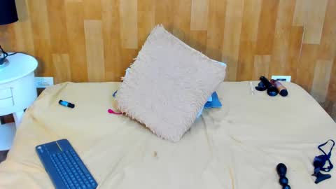 Snapshot of mariana_aangel chatting on 02.25.25 Mariana Angel online show from 02.25.25