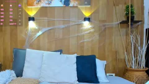 Snapshot of mariana_aangel chatting on 11.02.25 Mariana Angel online show from 11.02.25