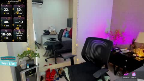 Snapshot of mariana_c chatting on 01.24.25 Mar y online show from 01.24.25