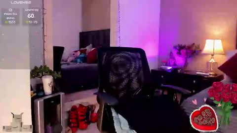 Snapshot of mariana_c chatting on 02.19.25 Mar y online show from 02.19.25