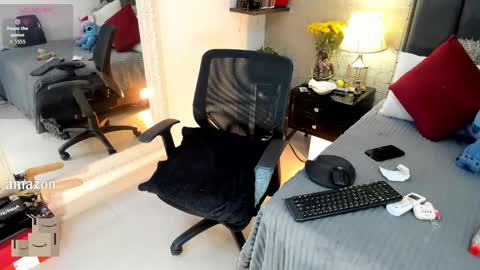 Snapshot of mariana_c chatting on 09.23.25 Mar y online show from 09.23.25