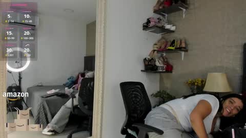 Snapshot of mariana_c chatting on 10.02.25 Mar y online show from 10.02.25