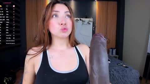 Mariana Castro online show from 01.04.25