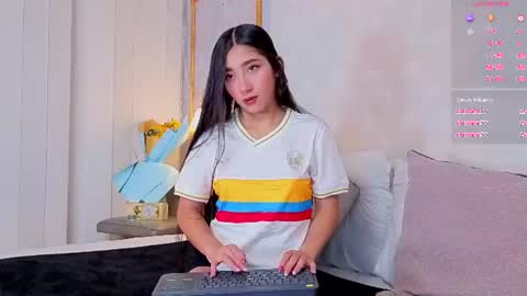 Mariana   online show from 06.23.26