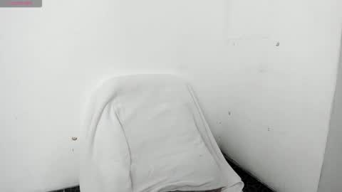 Snapshot of mariana_laurent1 chatting on 02.11.26 Mariana online show from 02.11.26