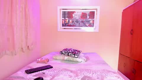 Snapshot of mariana_mauricio chatting on 01.25.25 mariana mauricio online show from 01.25.25