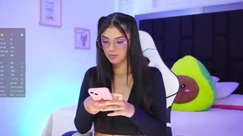 Mariana  online show from 11.06.25