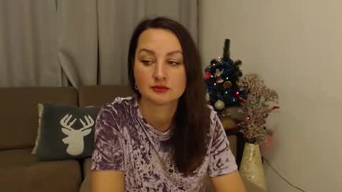 MarianaMur online show from 12.19.24