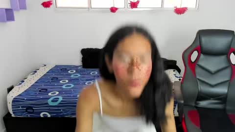 Mariana online show from 03.04.25