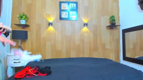 Mariana Angel online show from 12.30.24