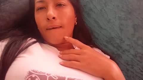 marianaaladejo online show from 10.24.25