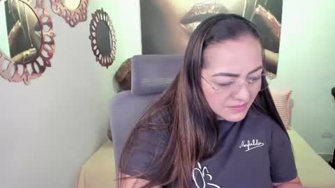 Mariana Lopez online show from 07.05.26