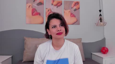 Snapshot of marianasanz chatting on 03.14.26 Mariana online show from 03.14.26