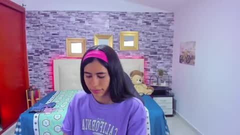 Mariana online show from 12.10.24