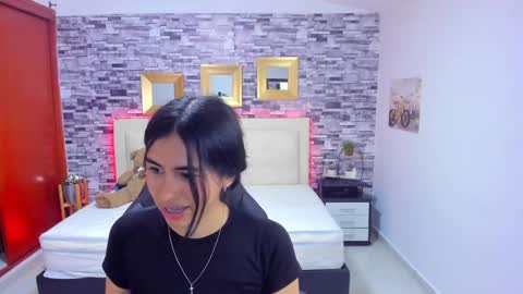 Mariana online show from 02.18.25