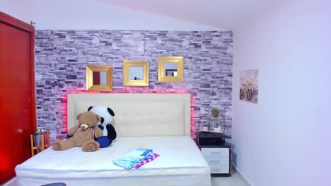 Mariana online show from 02.19.25