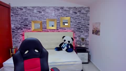 Mariana online show from 02.28.25