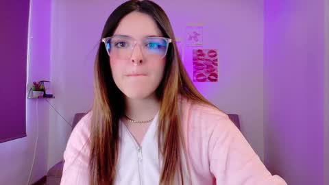 mariangeel_ online show from 01.25.25