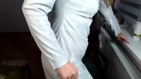 Snapshot of marianika chatting on 02.06.25 marianika online show from 02.06.25