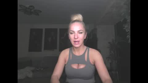 marianna1977 online show from 04.23.26