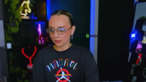 Snapshot of marianna_gray chatting on 04.10.26 marianna gray online show from 04.10.26