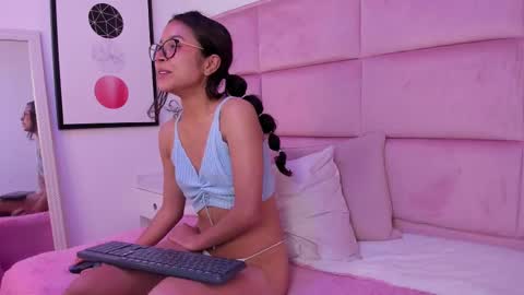 marianna_ray_ online show from 02.22.25