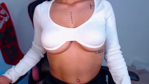 M A R I A N E online show from 01.02.25