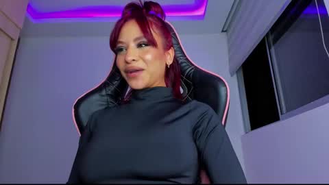 M A R I A N E online show from 02.27.25