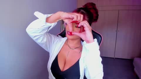 M A R I A N E online show from 11.10.25