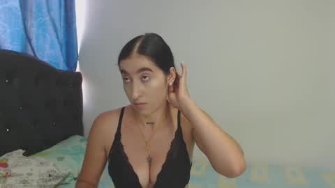 Snapshot of marianngell chatting on 04.13.26 Mariangel online show from 04.13.26