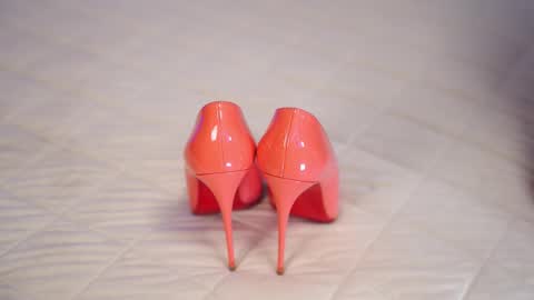 Snapshot of marianova chatting on 10.30.25 Maria online show from 10.30.25