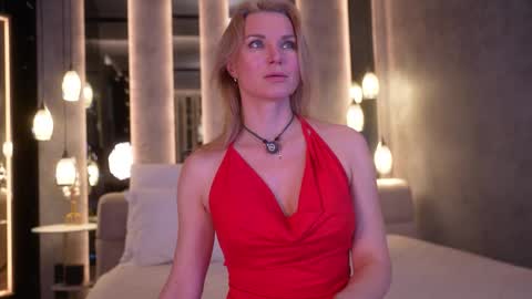 Snapshot of marianova chatting on 01.08.26 Maria online show from 01.08.26