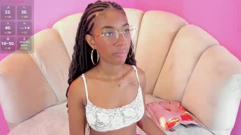 Snapshot of marianrosse chatting on 09.27.25 marianrosse online show from 09.27.25