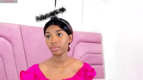 Snapshot of marianrosse chatting on 10.18.25 marianrosse online show from 10.18.25